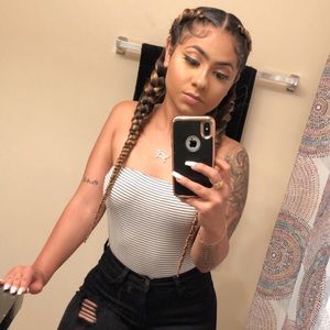 Meet your Posher, Alina